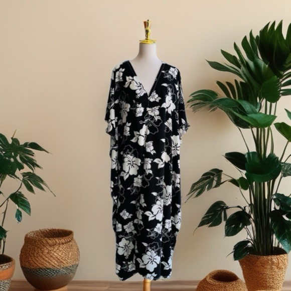 0112/ Black Hibiscus Flower pattern Kaftan - Picture 3 of 10